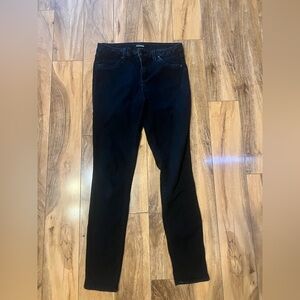 SZ 4 black stretchy D Jeans